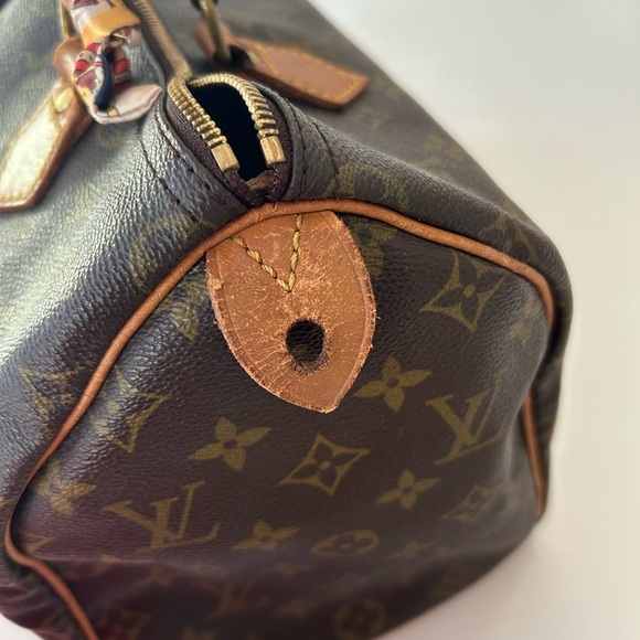 LOUIS VUITTON Monogram Speedy 30 - Picture 6 of 16